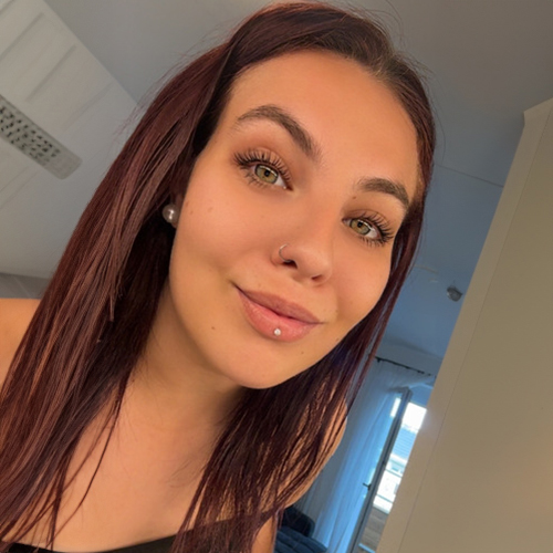 Laura Selina